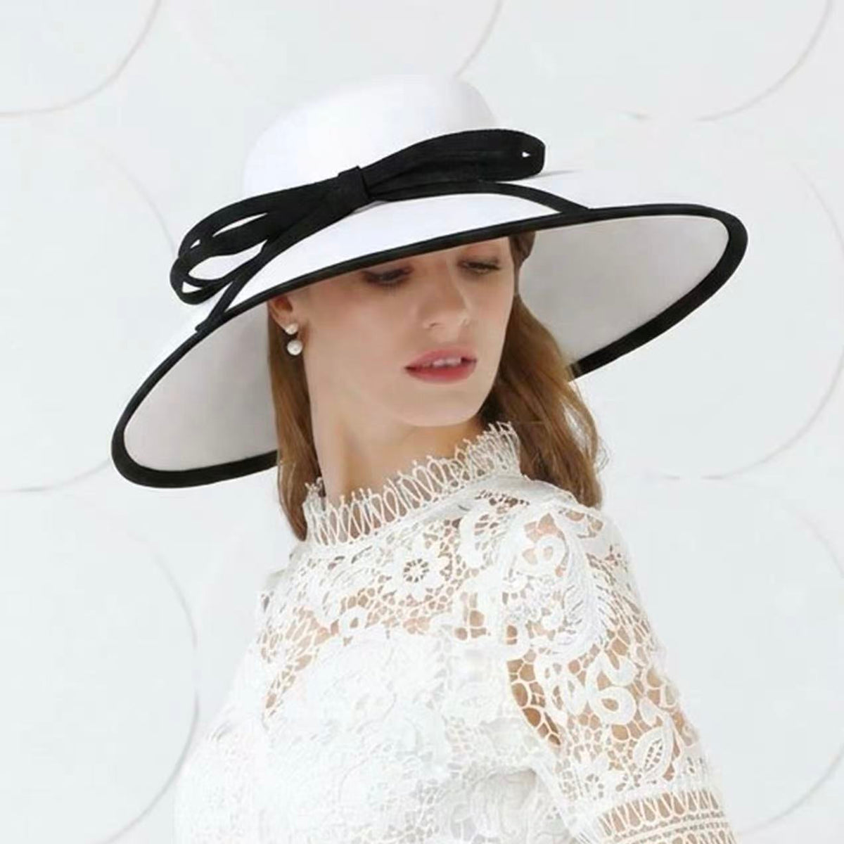 Audrey Contrast Bow Wide-Brim Derby Sun Hat